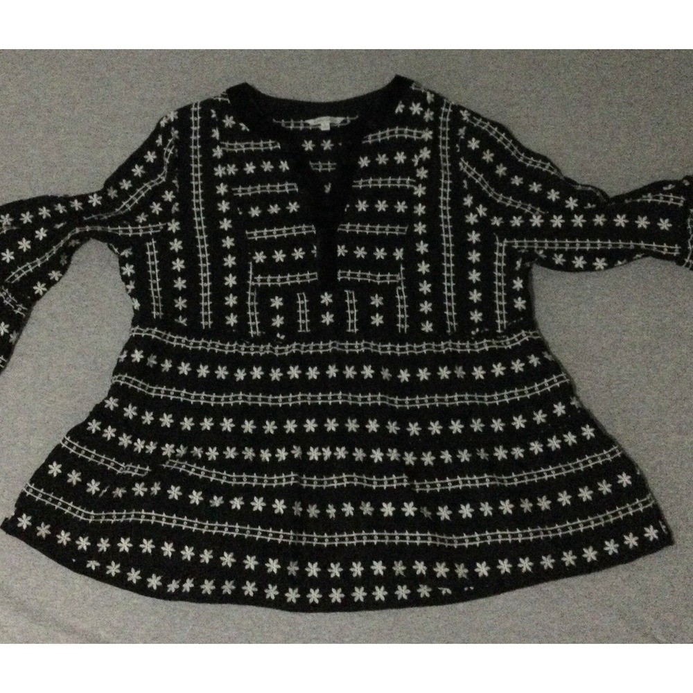 John Mark M Geometric Floral Print Embroidered Front Split V-Neck 3/4